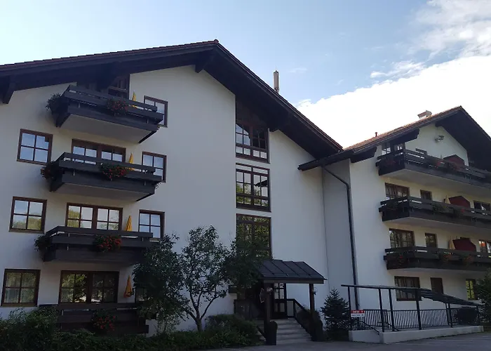 Appartment--Hoelzl
