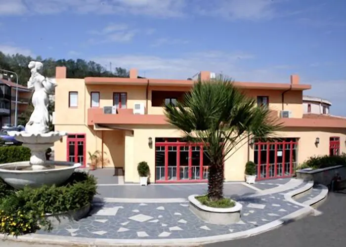 Hotel Castelmonardo