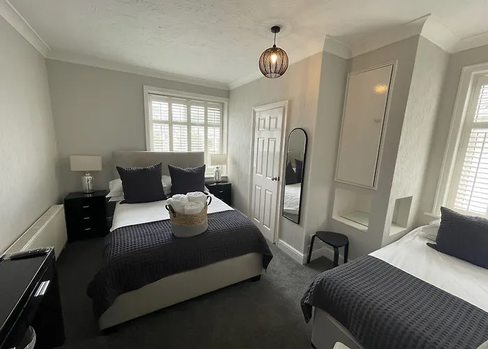 Grosvenor Lodge Guest House