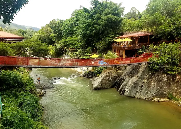 Jarabacoa River Club & Resort