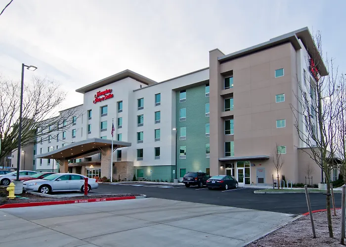 Hampton Inn & Suites Bellevue Downtown/Seattle