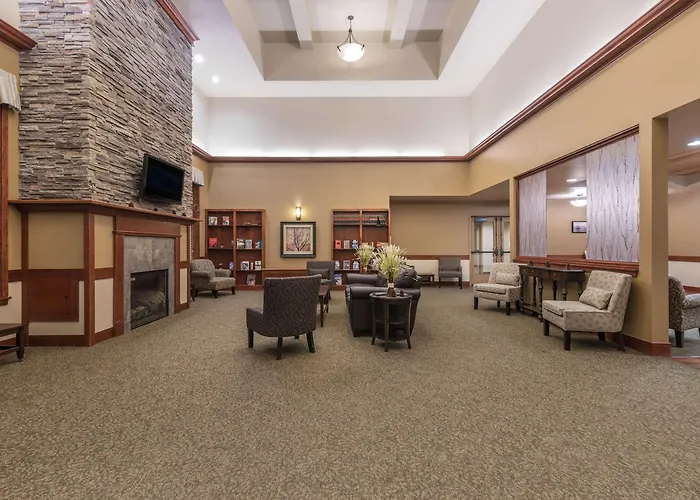 Clarion Hotel & Suites Williston