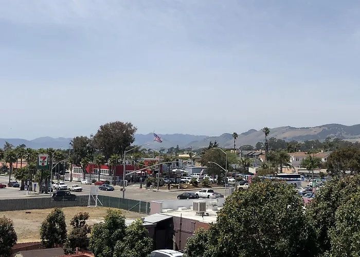 Pacific Inn