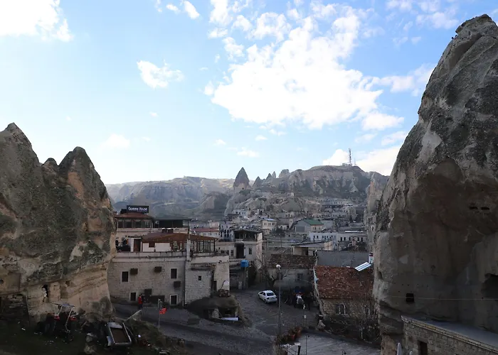 Arch Palace