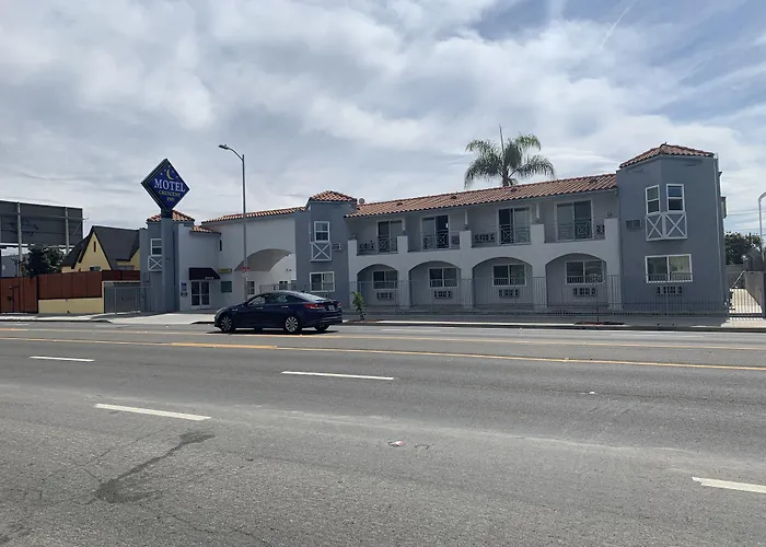 Crescent Inn