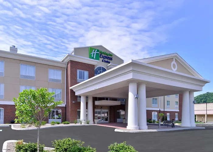 Holiday Inn Express & Suites By Ihg