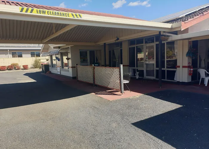 Clansman Motel