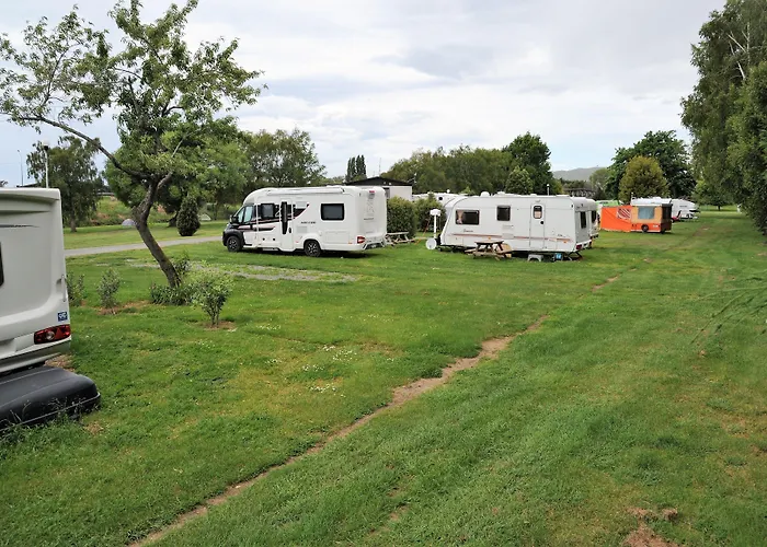 Blenheim Bridges Holiday Park