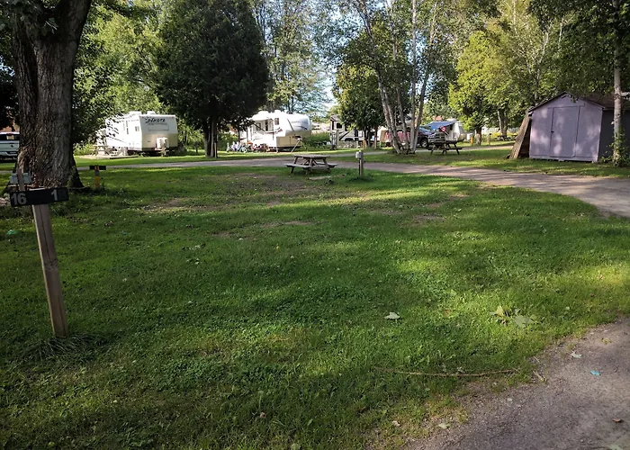 Franklin Motel, Tent & Trailer Park