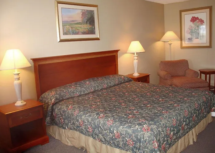 Paxton Inn