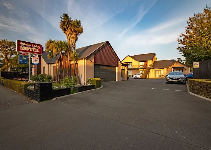 Abbella Lodge Motel