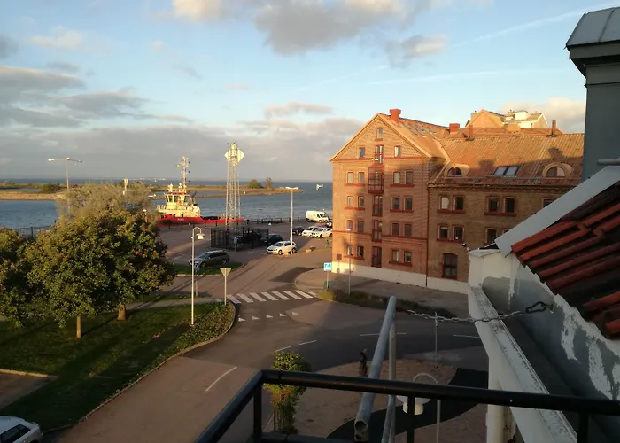 Hamnhotellet Kronan