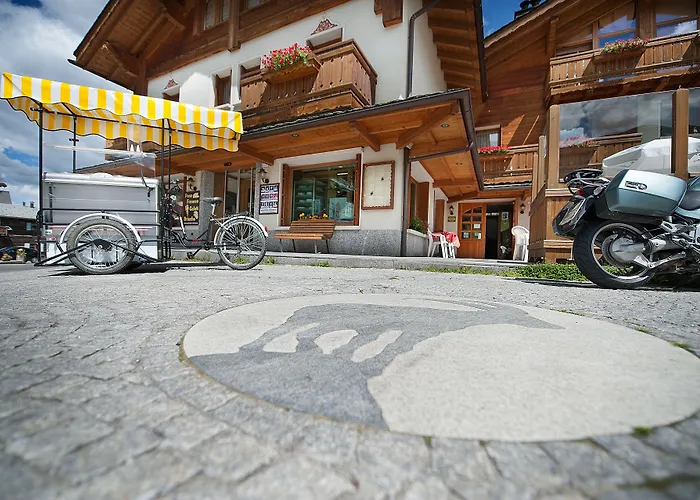 Steinbock B&B - Apartaments Livigno