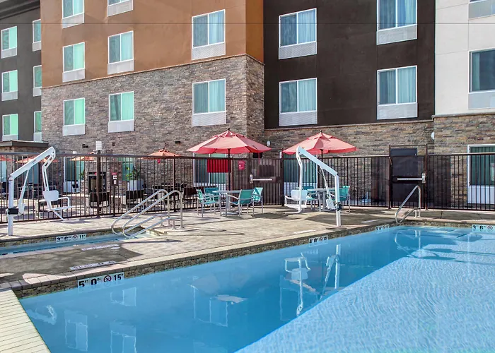 Towneplace Suites By Marriott Bakersfield West