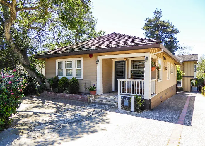Briarwood Inn Carmel-by-the-Sea