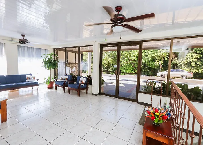 Hotel Flor Blanca