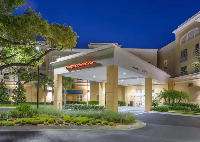 Hampton Inn And Suites By Hilton -Downtown