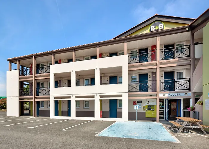 B&B HOTEL La Rochelle Angoulins