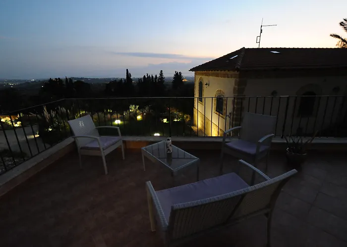 Villa La Lumia B&B Suites&Apartments