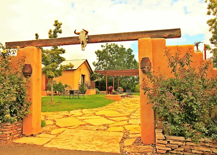 The Maverick Inn