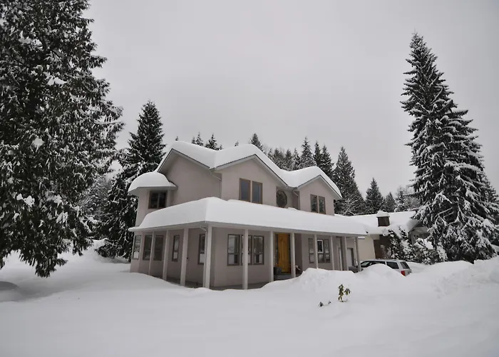 Cornerstone Bed And Breakfast