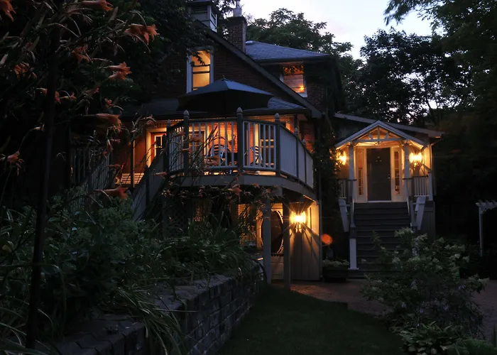 Plantation House Bed & Breakfast
