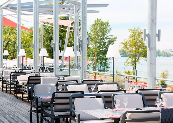 Lodge Hotel & Spa Les Voiles Du Grand Large Meyzieu