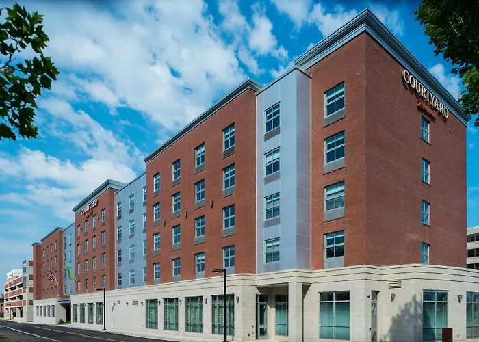 Hotel Courtyard By Marriott Edgewater Nyc Area
