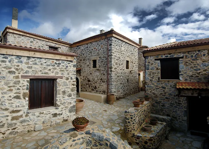 Thalori Traditional Ecotourism Village Kapetanianá