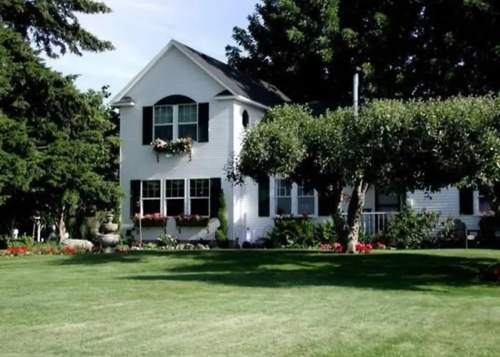 Cozy Rose Inn