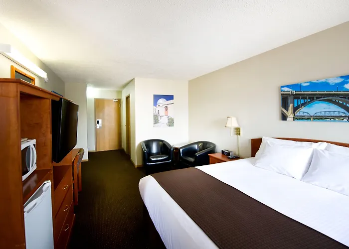 Riviera Motor Inn