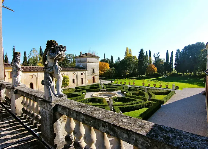 Hotel Villa Giona