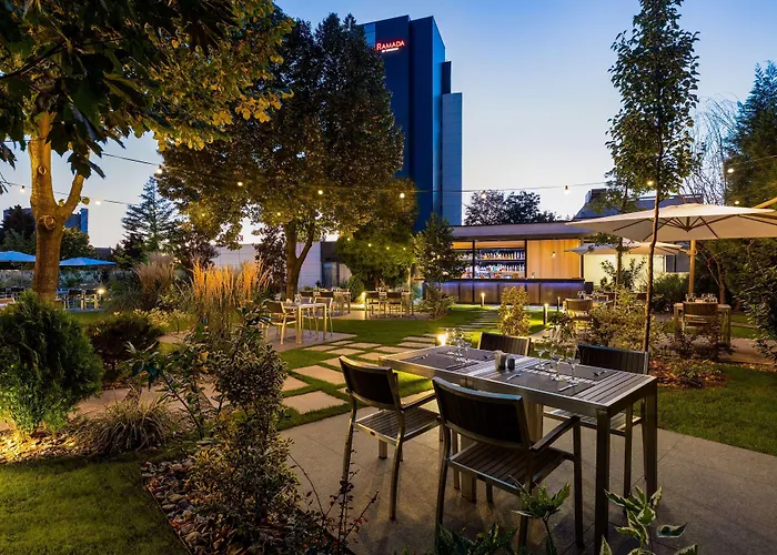 Ramada By Wyndham Slatina Parc
