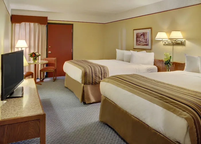 Kindersley Inn