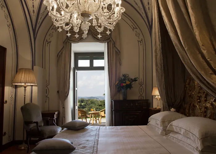 Hotel Castello Di Guarene