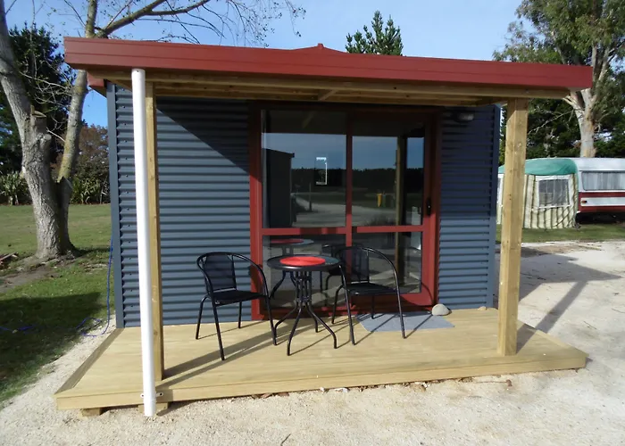 Glenavys Waitaki River Motor Camp