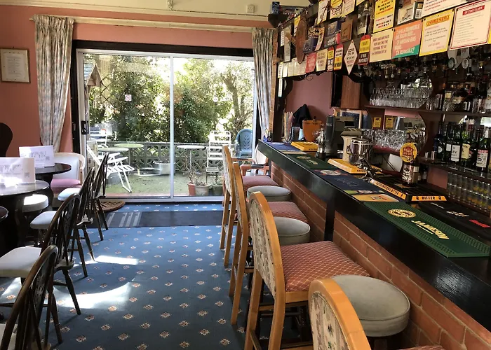 Chad Hill Hotel Sandown