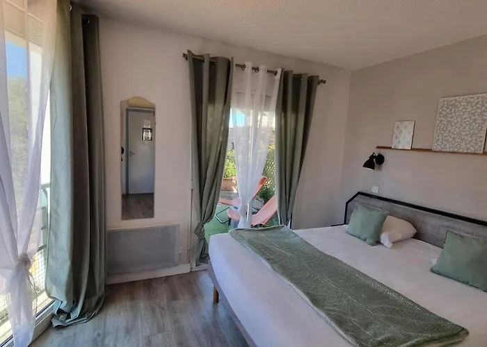 Amadour Hotel