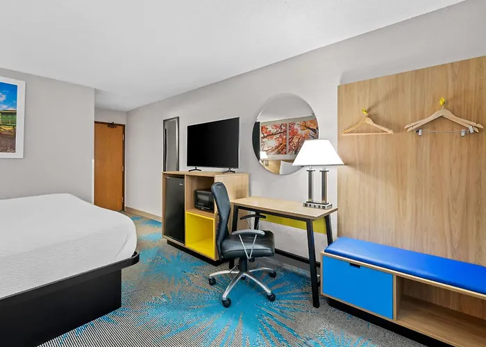Days Inn By Wyndham Bath Area
