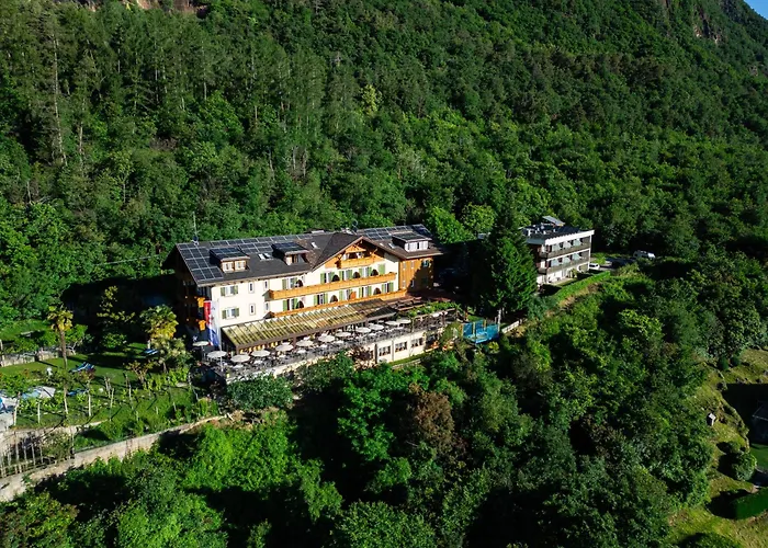 Hotel Tannhof Caldaro