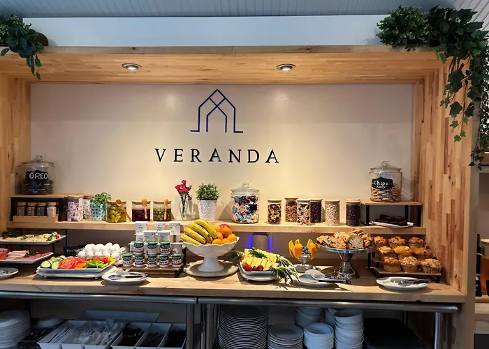 Cape Cod Veranda
