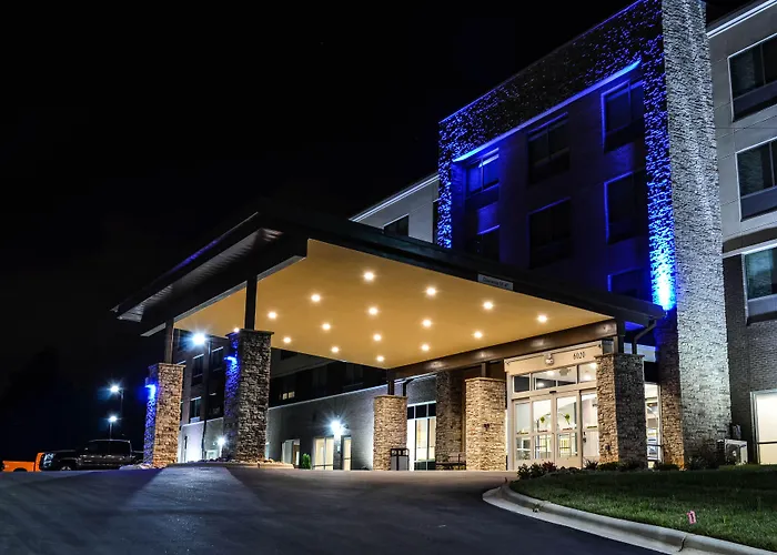 Holiday Inn Express & Suites - Charlotte Ne - University Area By Ihg