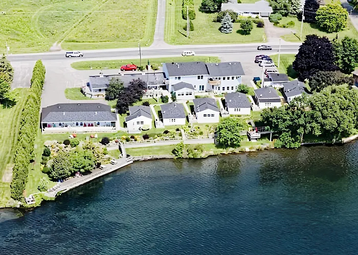 Dewar'S Inn And Cottages
