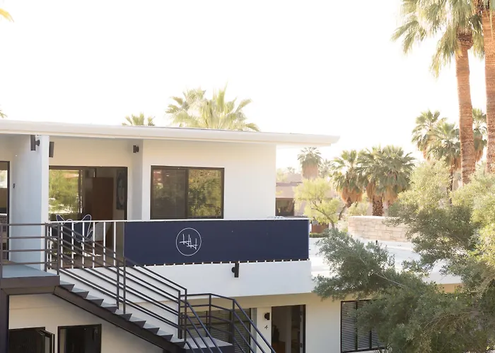 Holiday House Palm Springs
