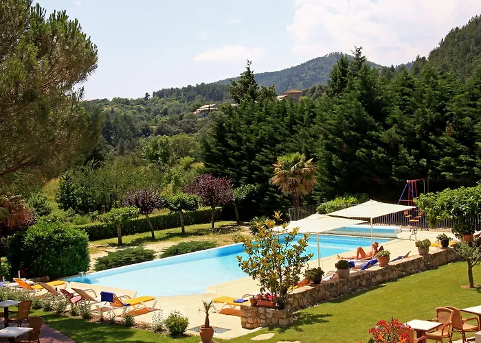 Logis Hotel Restaurant Le Chene Vert