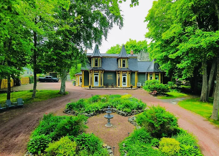 Belle View Manor Inn