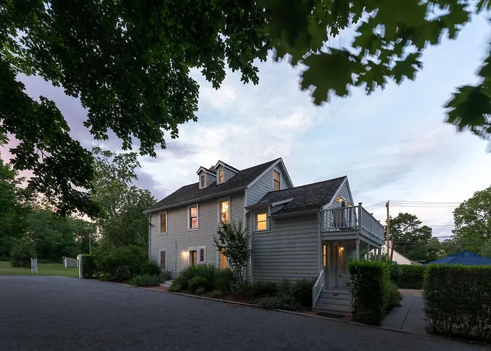 West Neck Guesthouse