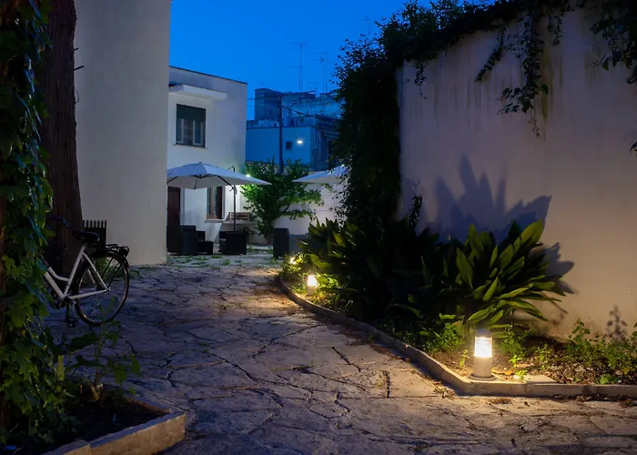 Villa Domus Salento Suites & Rooms Con Parcheggio Privato In Loco