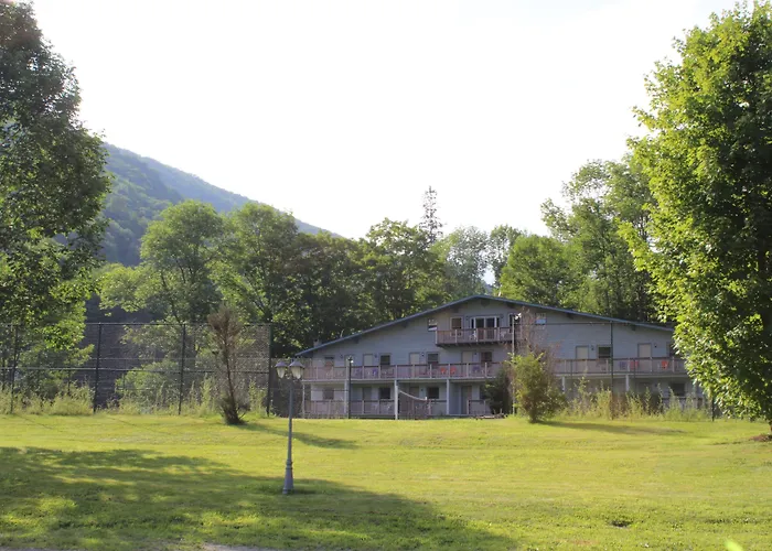 Catskill Seasons Inn