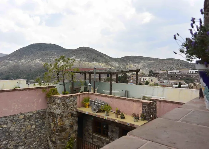 Hotel Amor y Paz